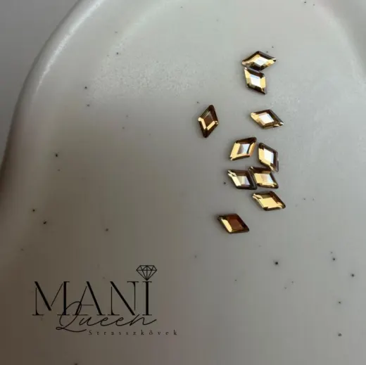 Rombusz Gold mini 3x5 mm